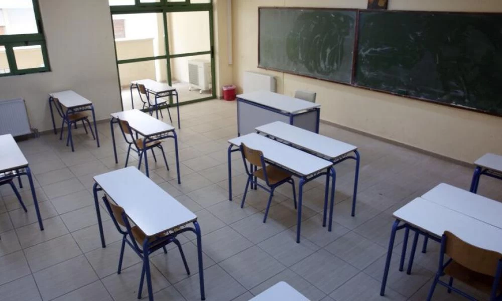 "Πράσινο φως" για το άνοιγμα των δημοτικών σχολείων στη χώρα